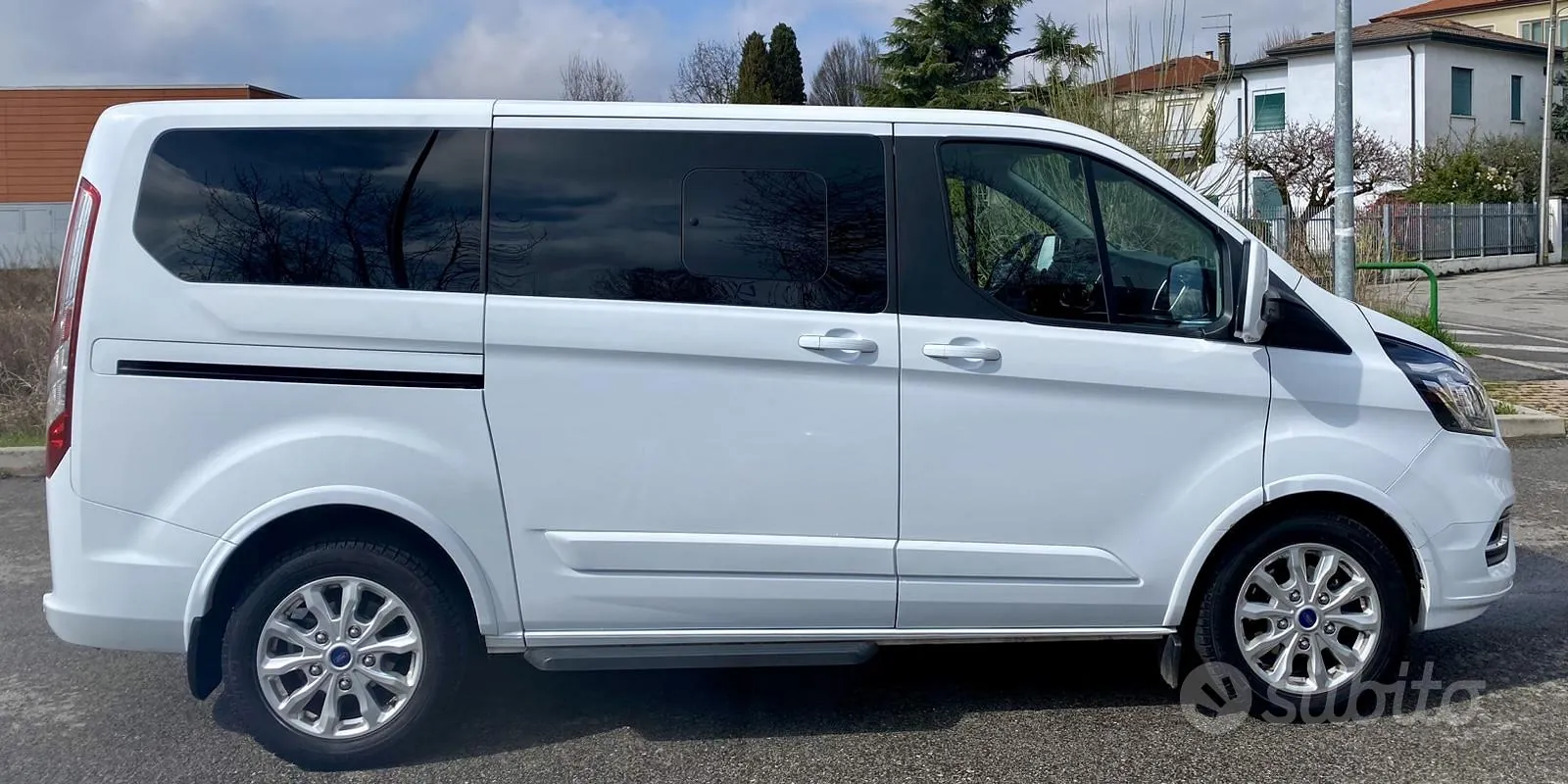 Ford Tourneo Custom 2022 photo 4