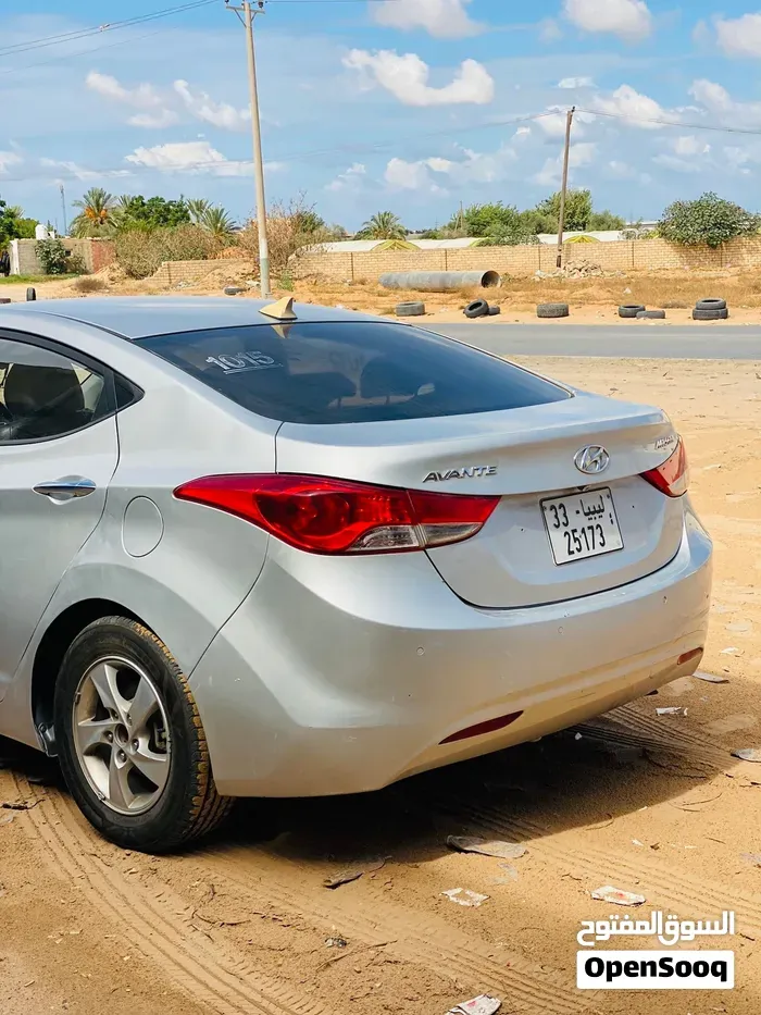 Hyundai Elantra 2012 photo 4