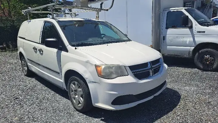 Dodge Caravan 2012 photo 4