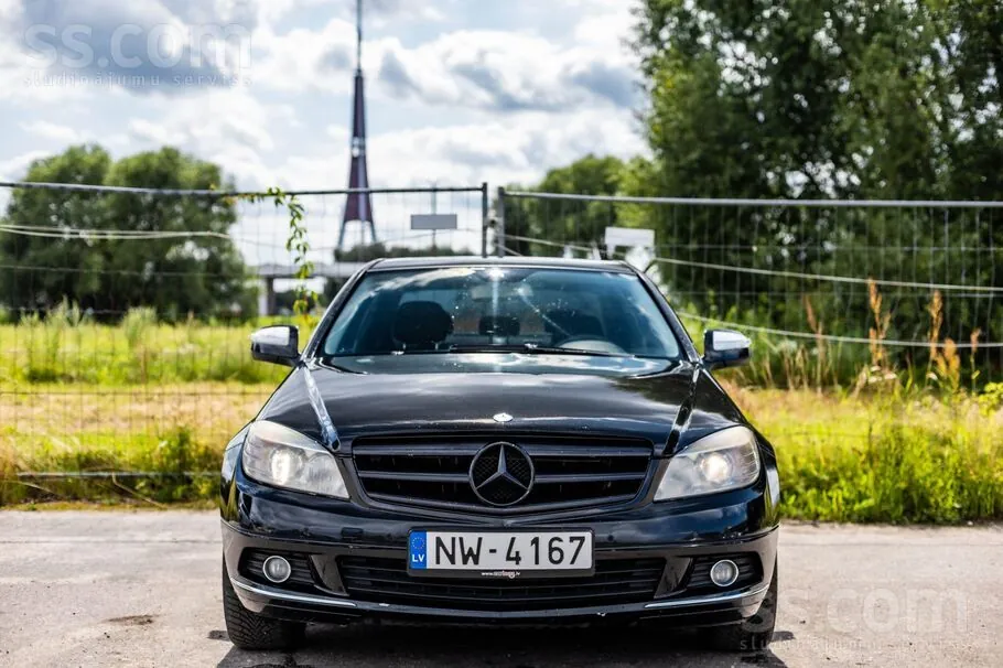Mercedes-Benz C220 2007 photo 3