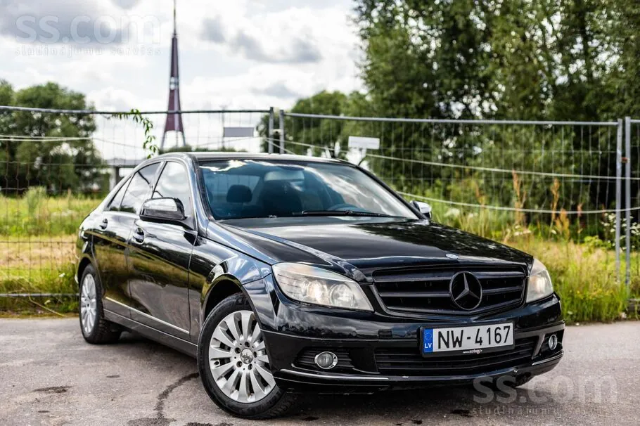 Mercedes-Benz C220 2007 photo 2
