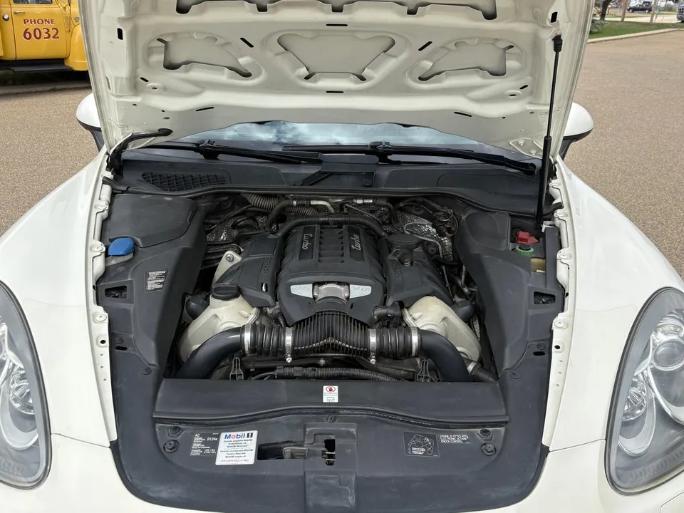 Porsche Cayenne 2011 photo 4