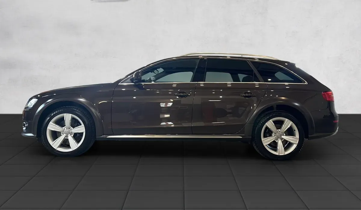 Audi A4 Allroad 2013 photo 2