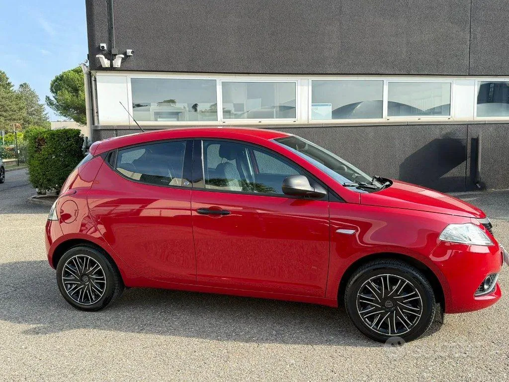 Lancia Ypsilon 2019 photo 4