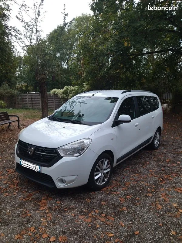 Dacia Lodgy