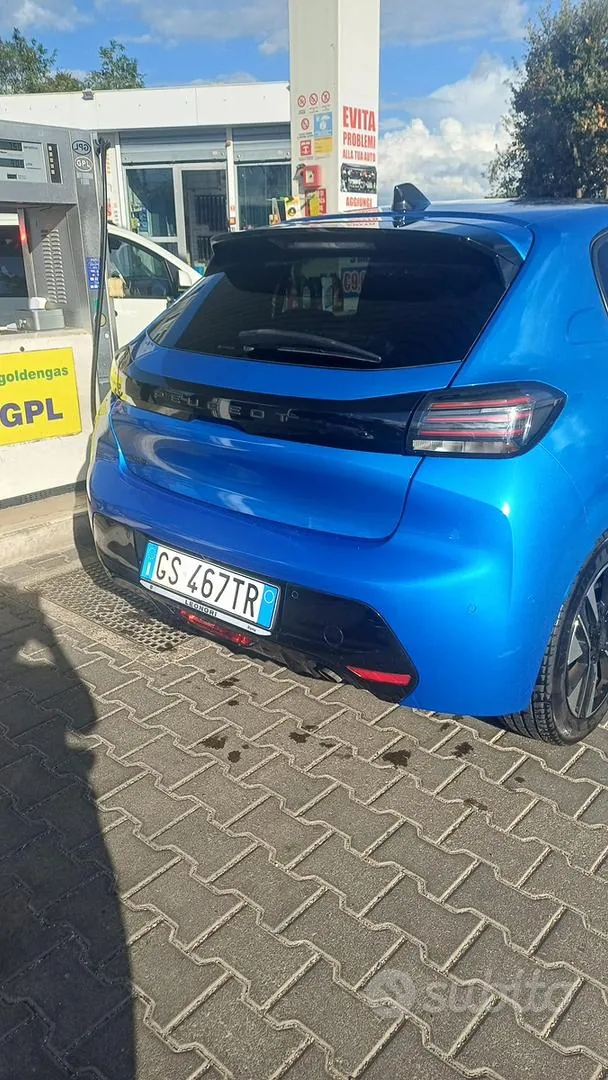 Peugeot 208 2023 photo 5