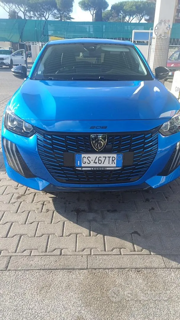 Peugeot 208 2023 photo 4
