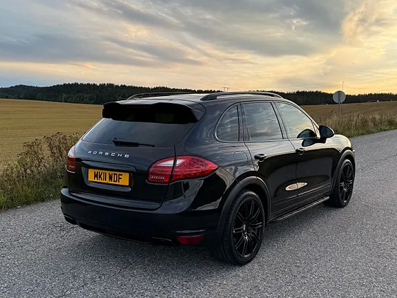 Porsche Cayenne 2011 photo 4