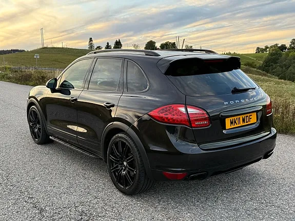 Porsche Cayenne 2011 photo 3