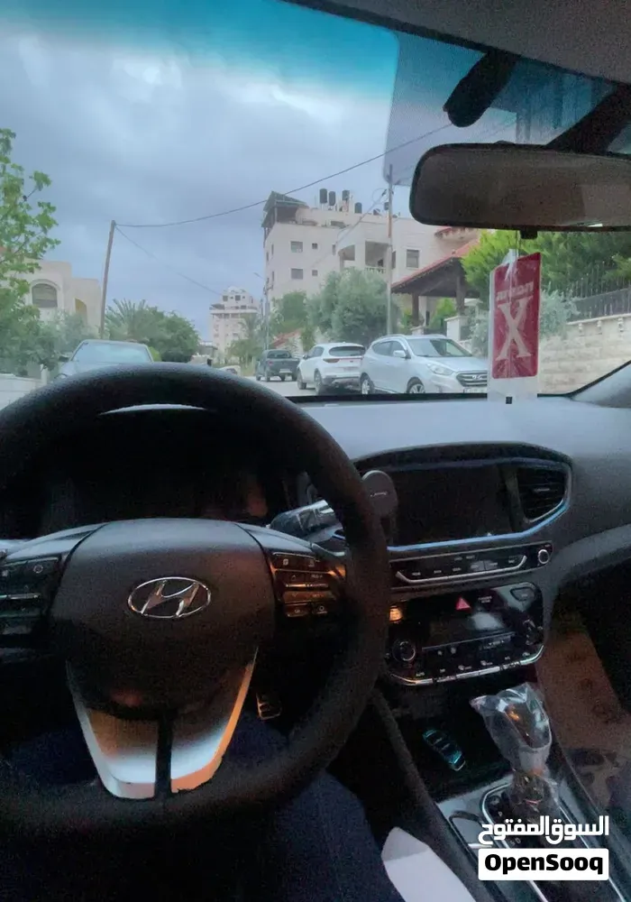 Hyundai Ioniq 2018 photo 2