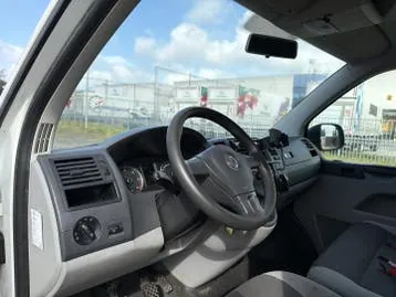 Volkswagen Transporter 2015 photo 3