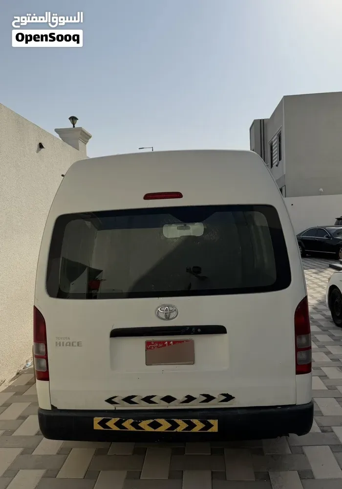 Toyota Hiace 2014 photo 3