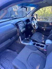 Nissan Navara 2011 photo 2