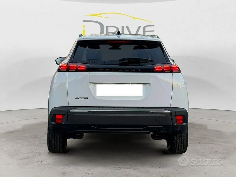 Peugeot 2008 2025 photo 5