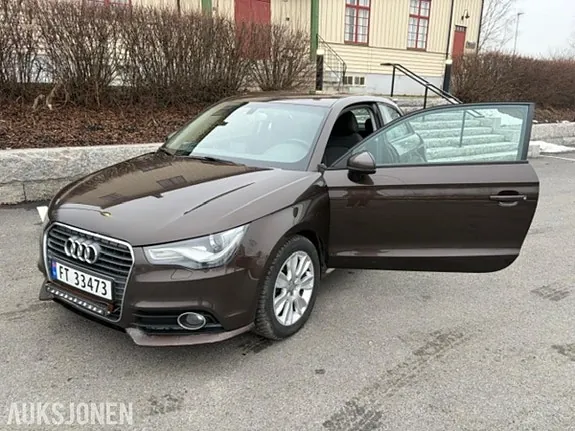 Audi A1 2011 photo 2