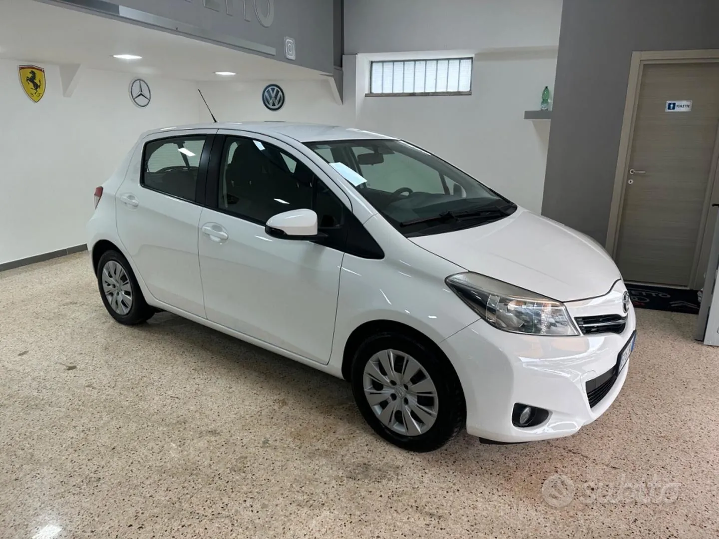 Toyota Yaris 2013 photo 4