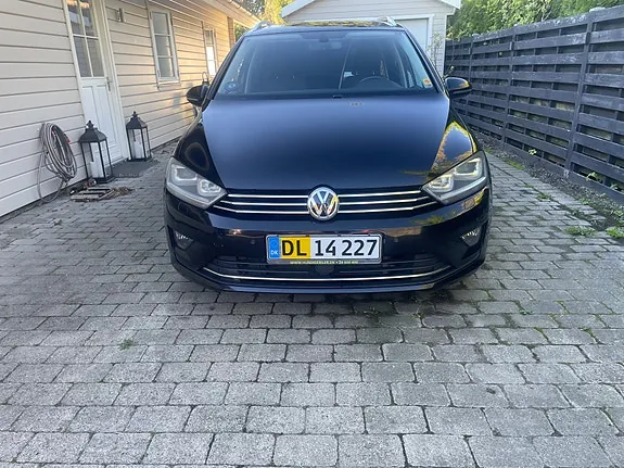 Volkswagen Golf Sportsvan 2015 photo 3