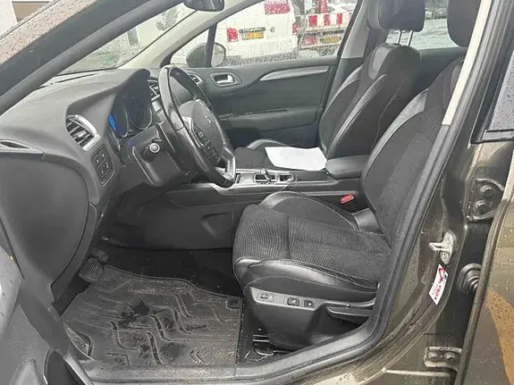 Citroen C4 2013 photo 5