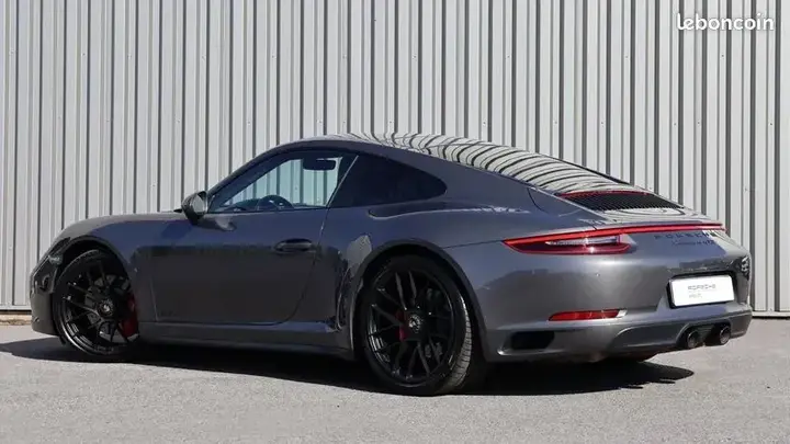 Porsche 911 2018 photo 3
