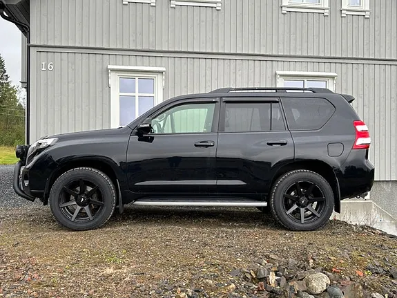 Toyota Land Cruiser 2016 photo 4