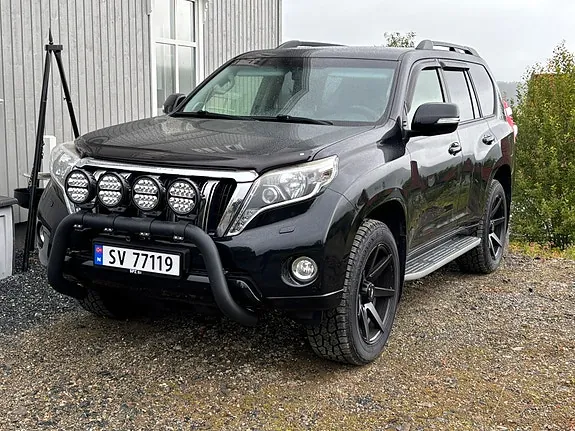 Toyota Land Cruiser 2016 photo 2