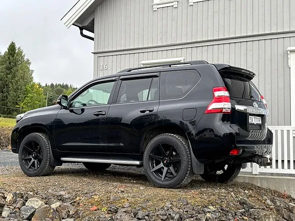 Toyota Land Cruiser 2016 photo 5