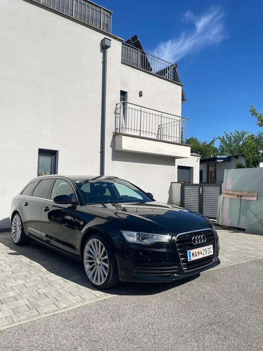 Audi A6 2012 photo 2