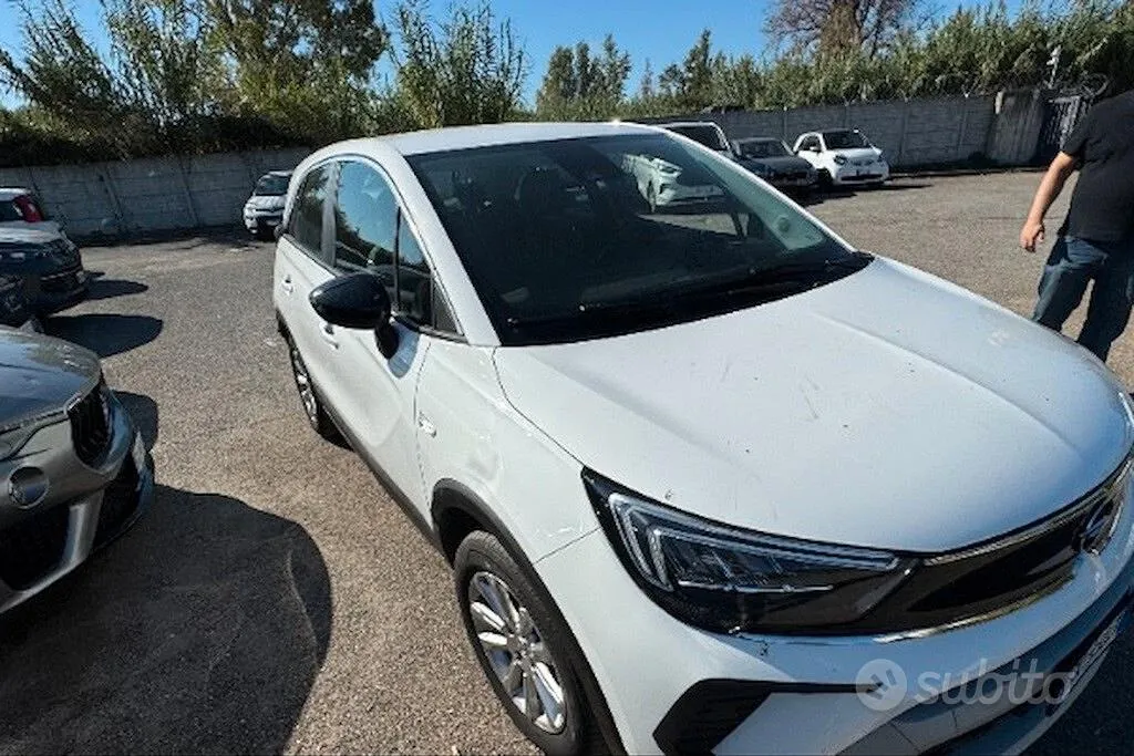 Opel Crossland 2022 photo 2