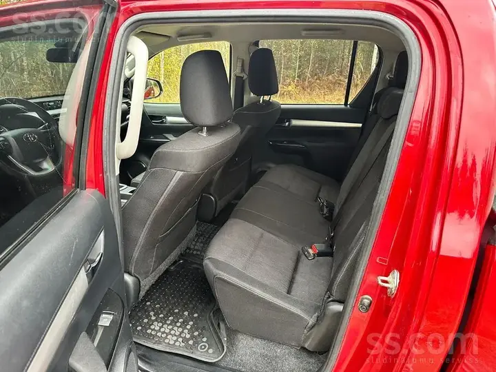 Toyota Hilux 2021 photo 5