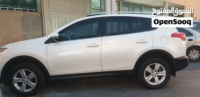 Toyota Rav 4 2015 photo 4