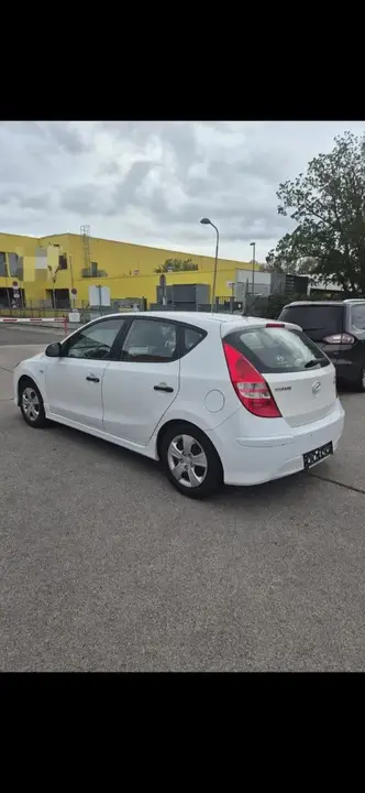 Hyundai I30 2010 photo 2