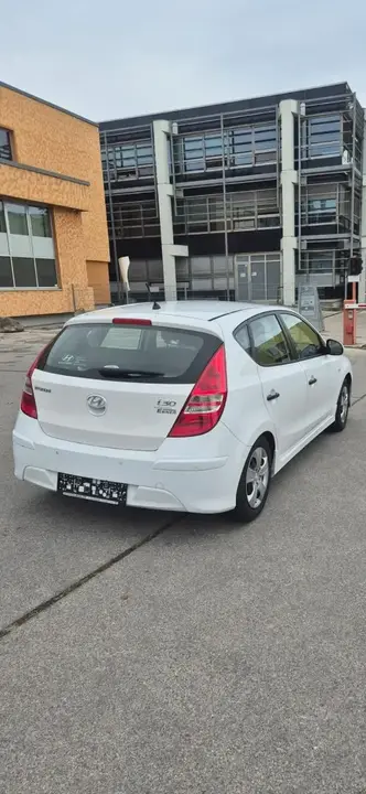 Hyundai I30 2010 photo 3