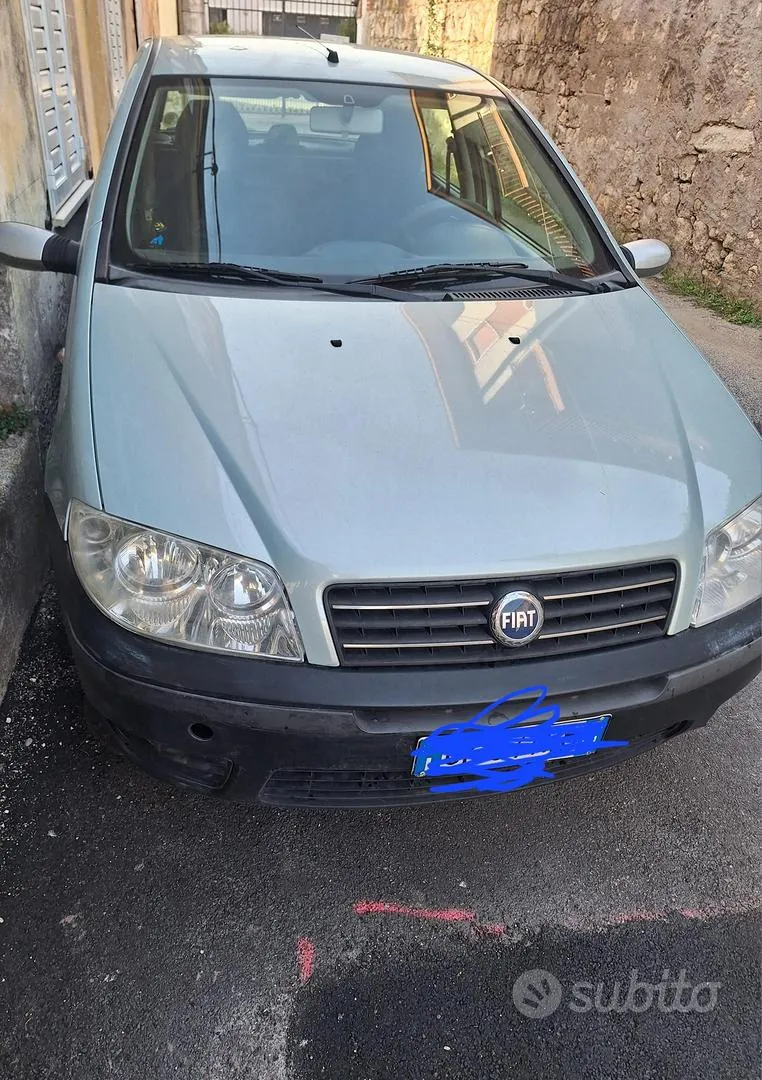 Fiat Punto 2004 photo 2