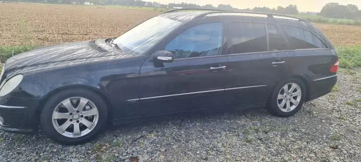 Mercedes-Benz E