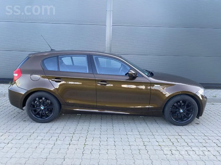 BMW 1 Series 2011 photo 4