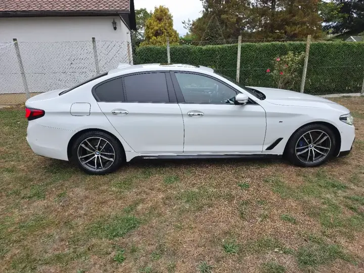 BMW 5 Series 2018 photo 3