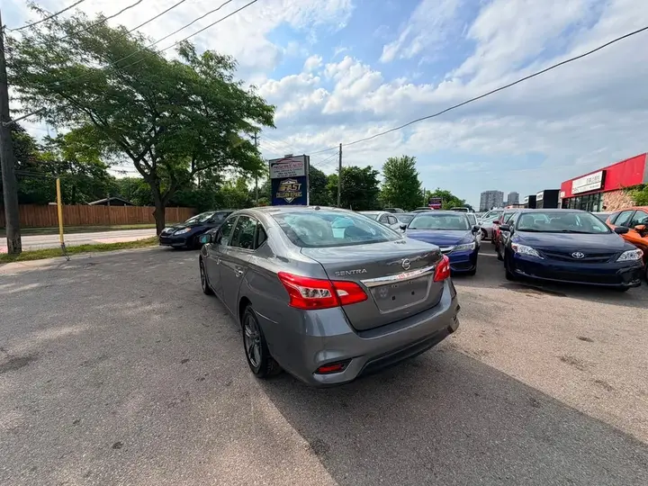 Nissan Sentra 2018 photo 5