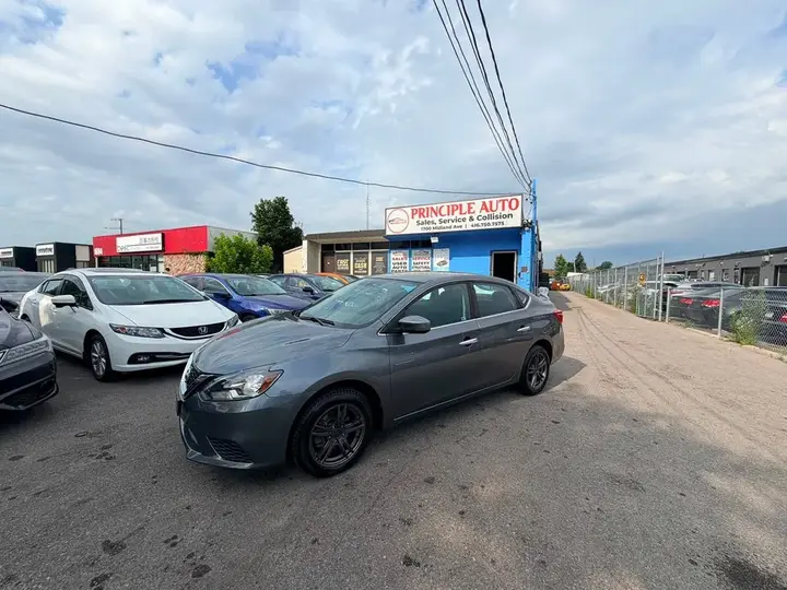 Nissan Sentra 2018 photo 2