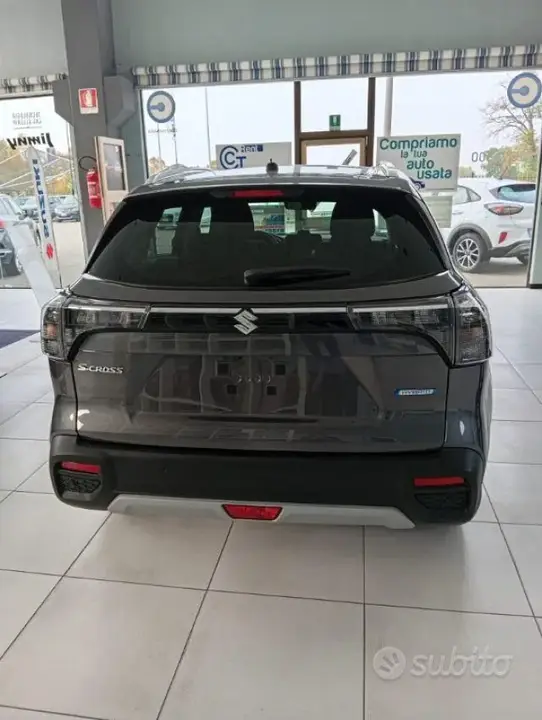 Suzuki S-Cross photo 2