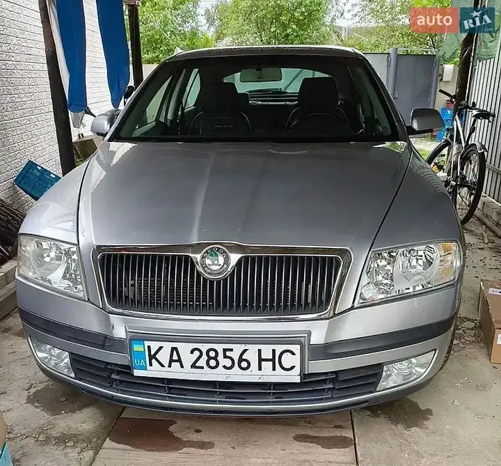 Skoda Octavia 2008 photo 2