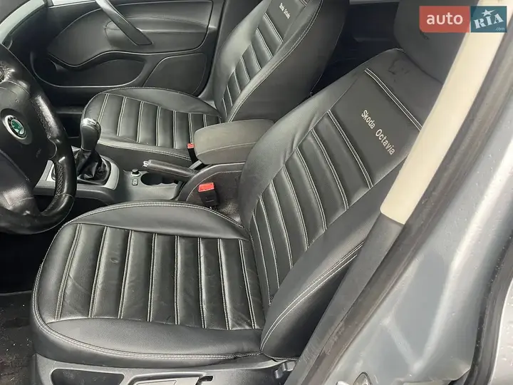 Skoda Octavia 2008 photo 5