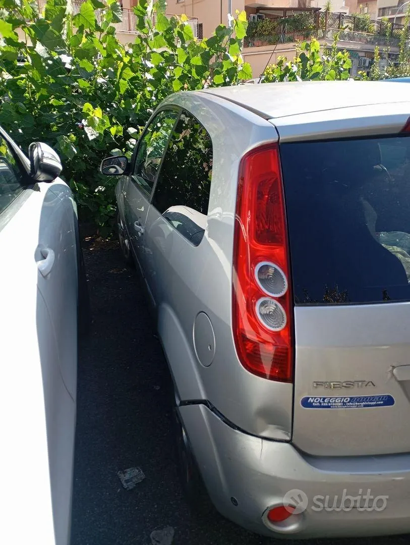 Ford Fiesta 2006 photo 4