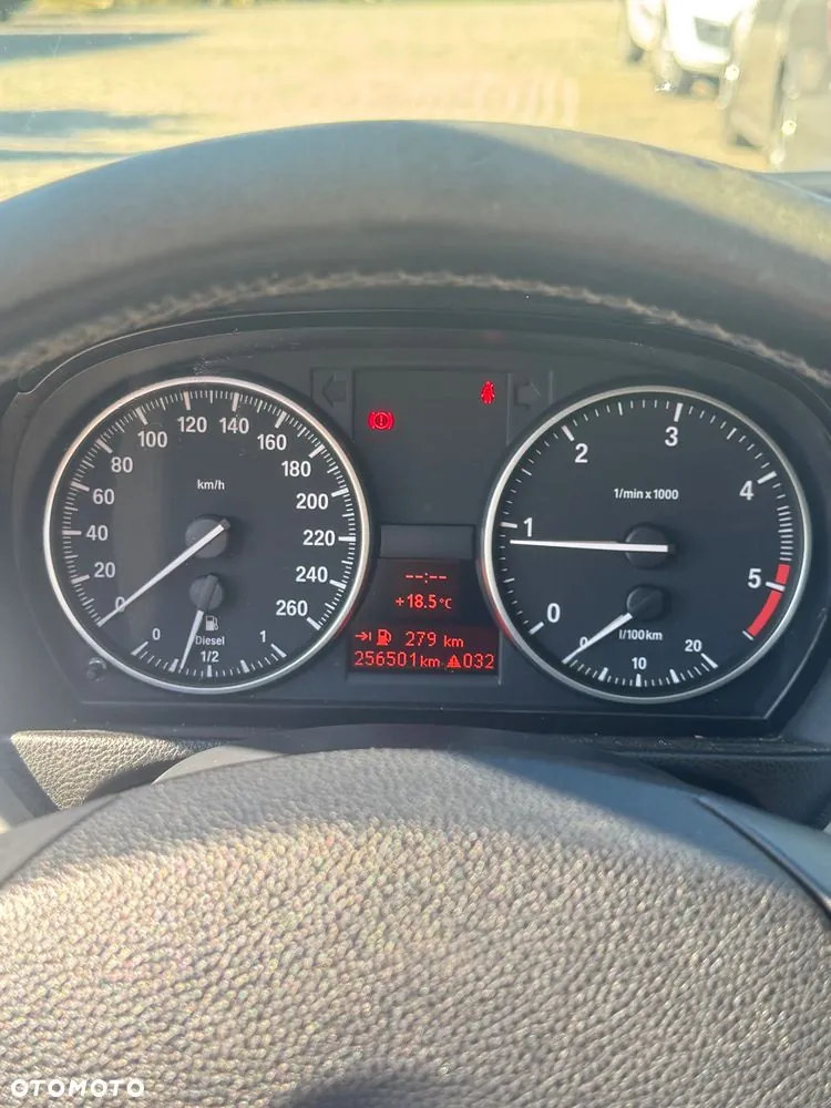 BMW Seria 3 2008 photo 2