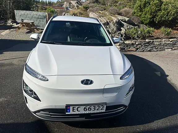 Hyundai Kona 2021 photo 2