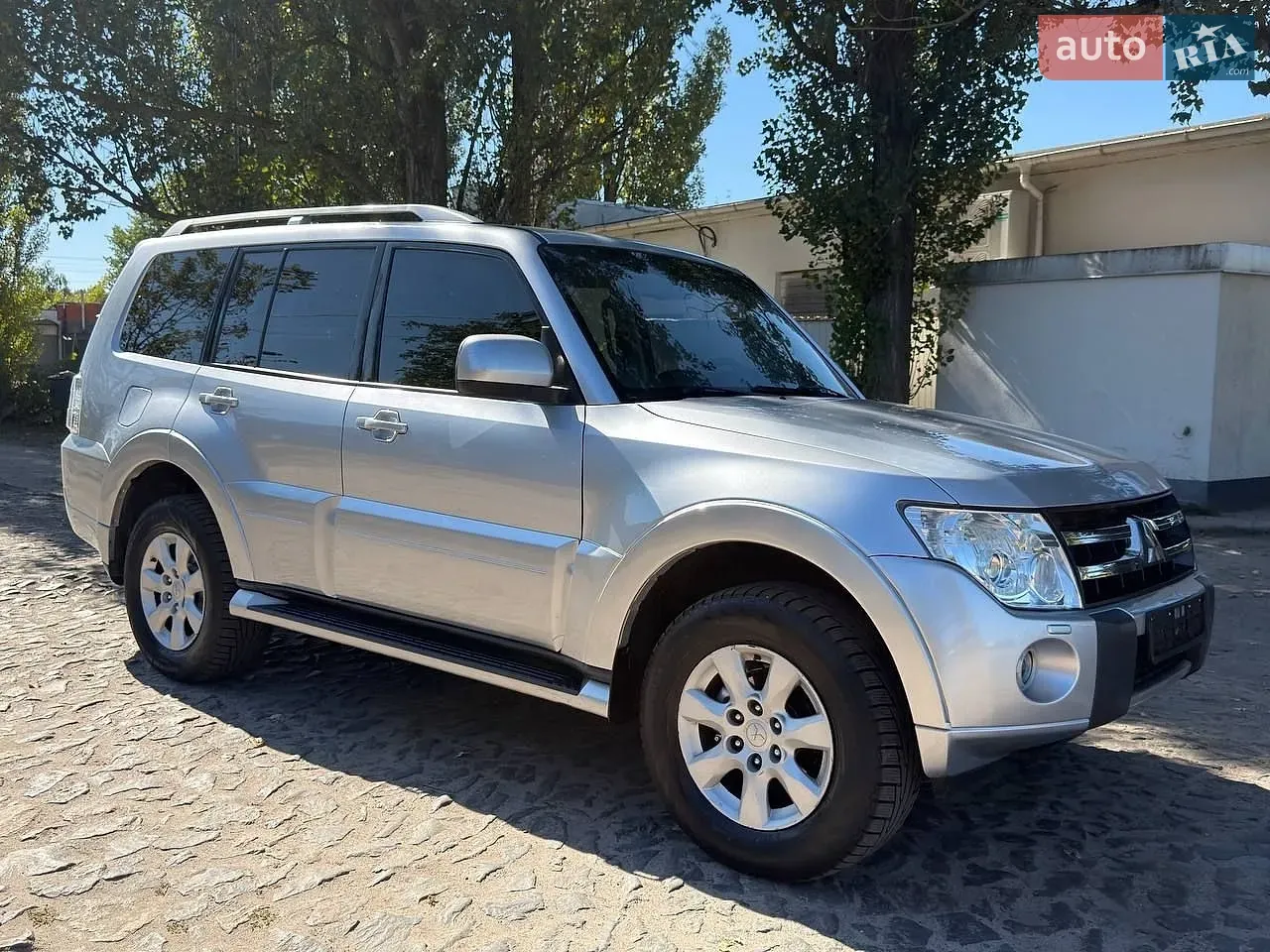 Mitsubishi Pajero 2011 photo 4