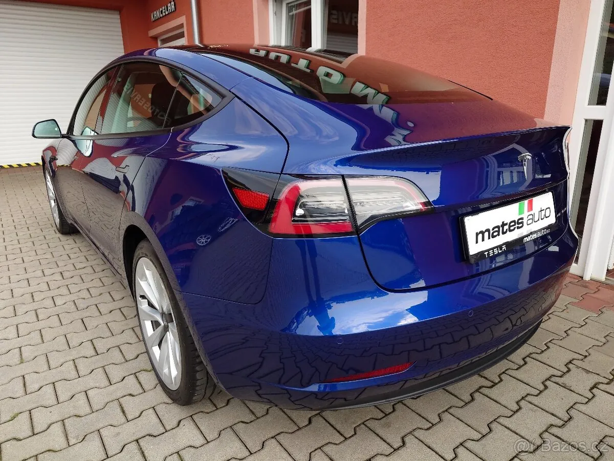 Tesla Model 3 2021 photo 3