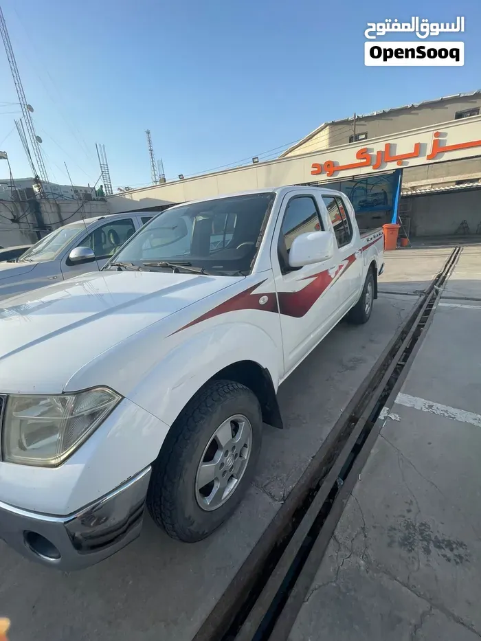 Nissan Navara 2013 photo 4