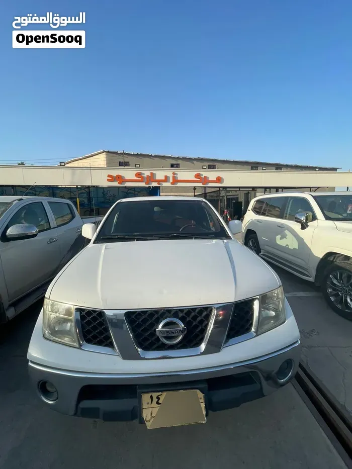 Nissan Navara 2013 photo 2