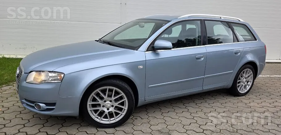 Audi A4 2005 photo 2