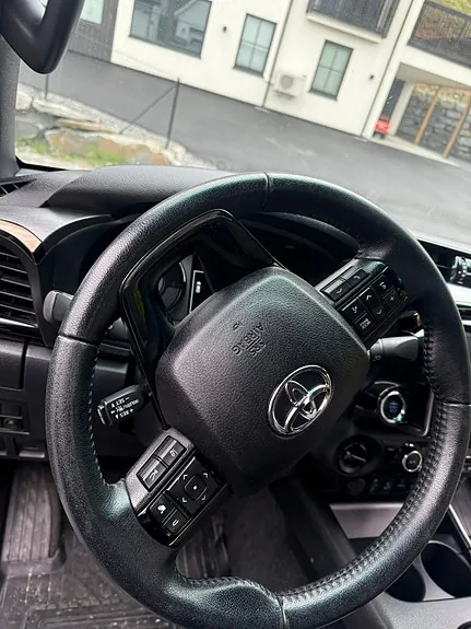 Toyota Hilux 2021 photo 4